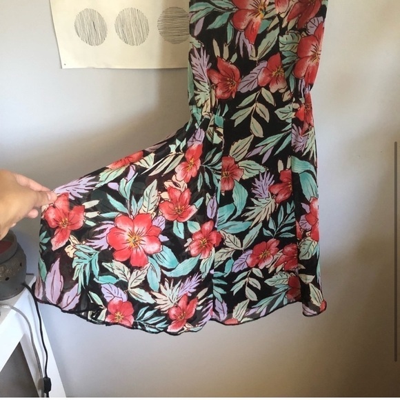 Forever 21 NWT Floral Hawaiian Mini Summer Dress - Picture 5 of 5